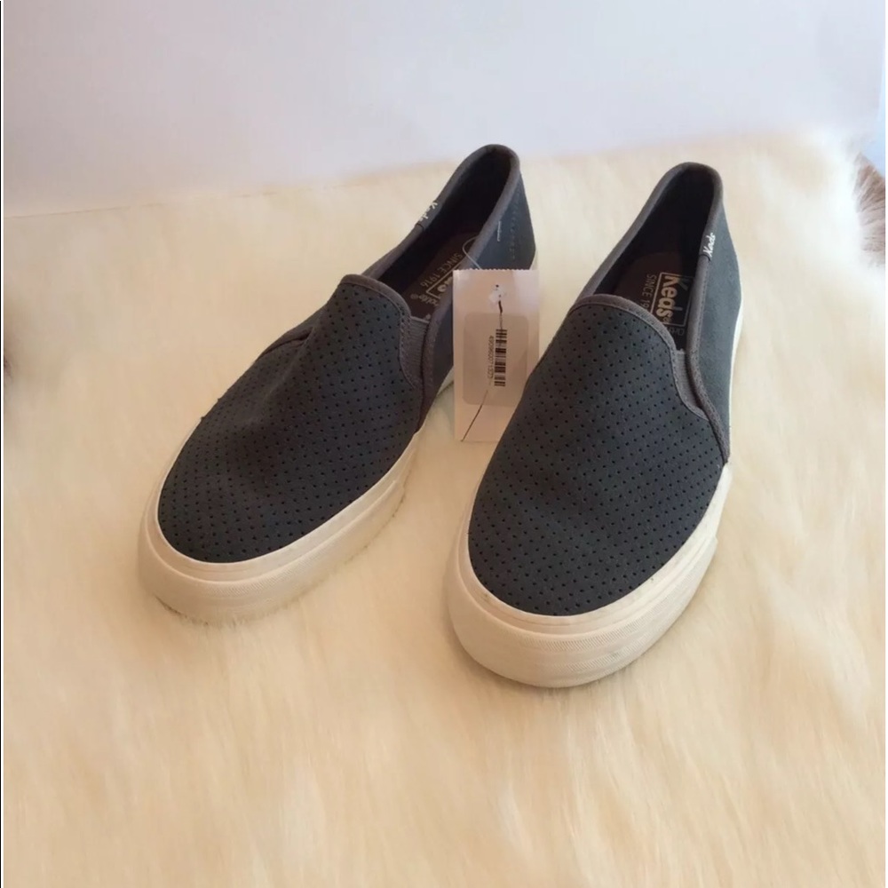 Keds Womens Perforated Suede Ortholite Slip on. 9